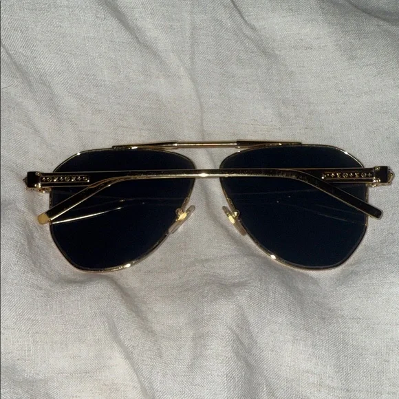 Louis Vuitton Gold Frame Sunglasses - Picture 5 of 8